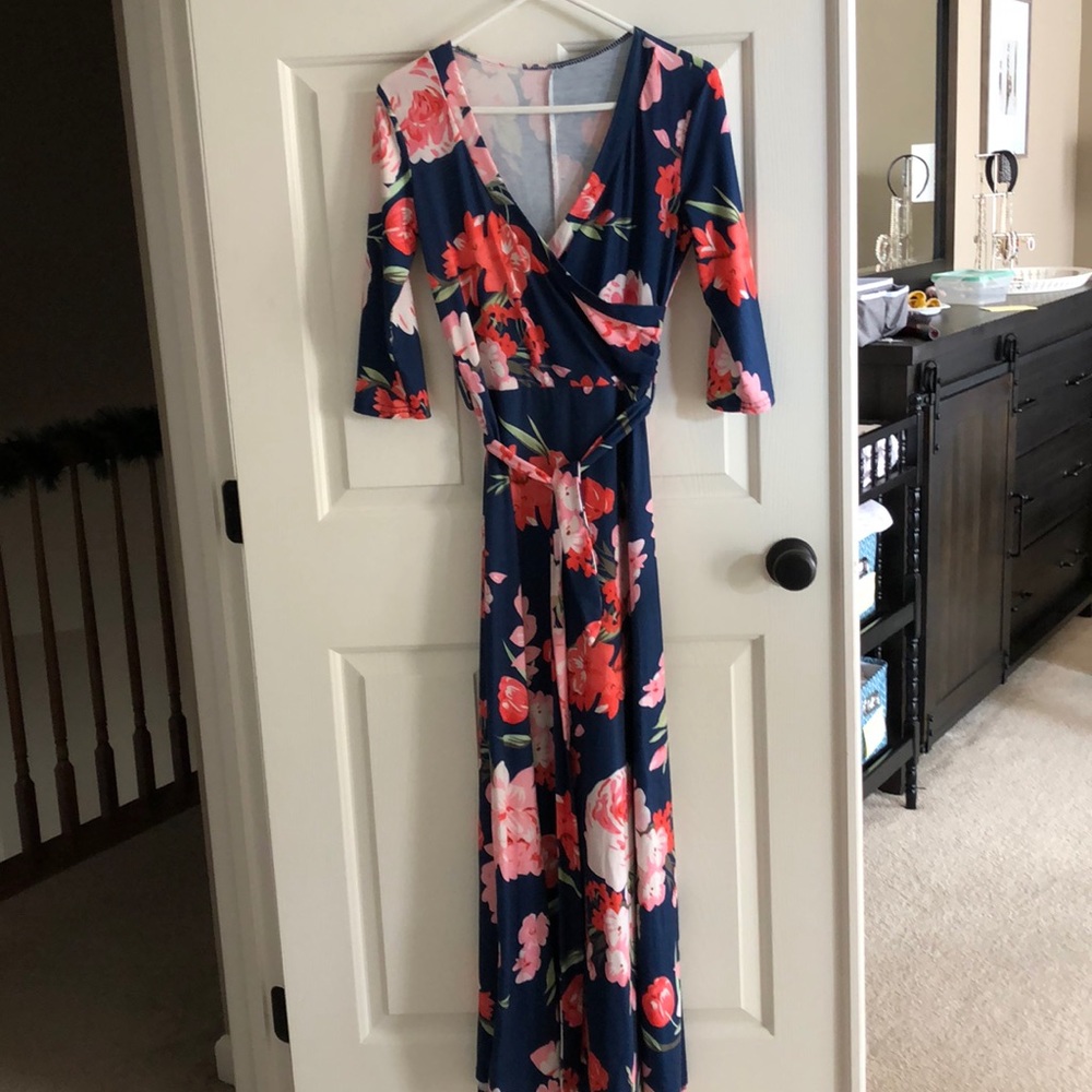 Maternity dress good for baby shower!